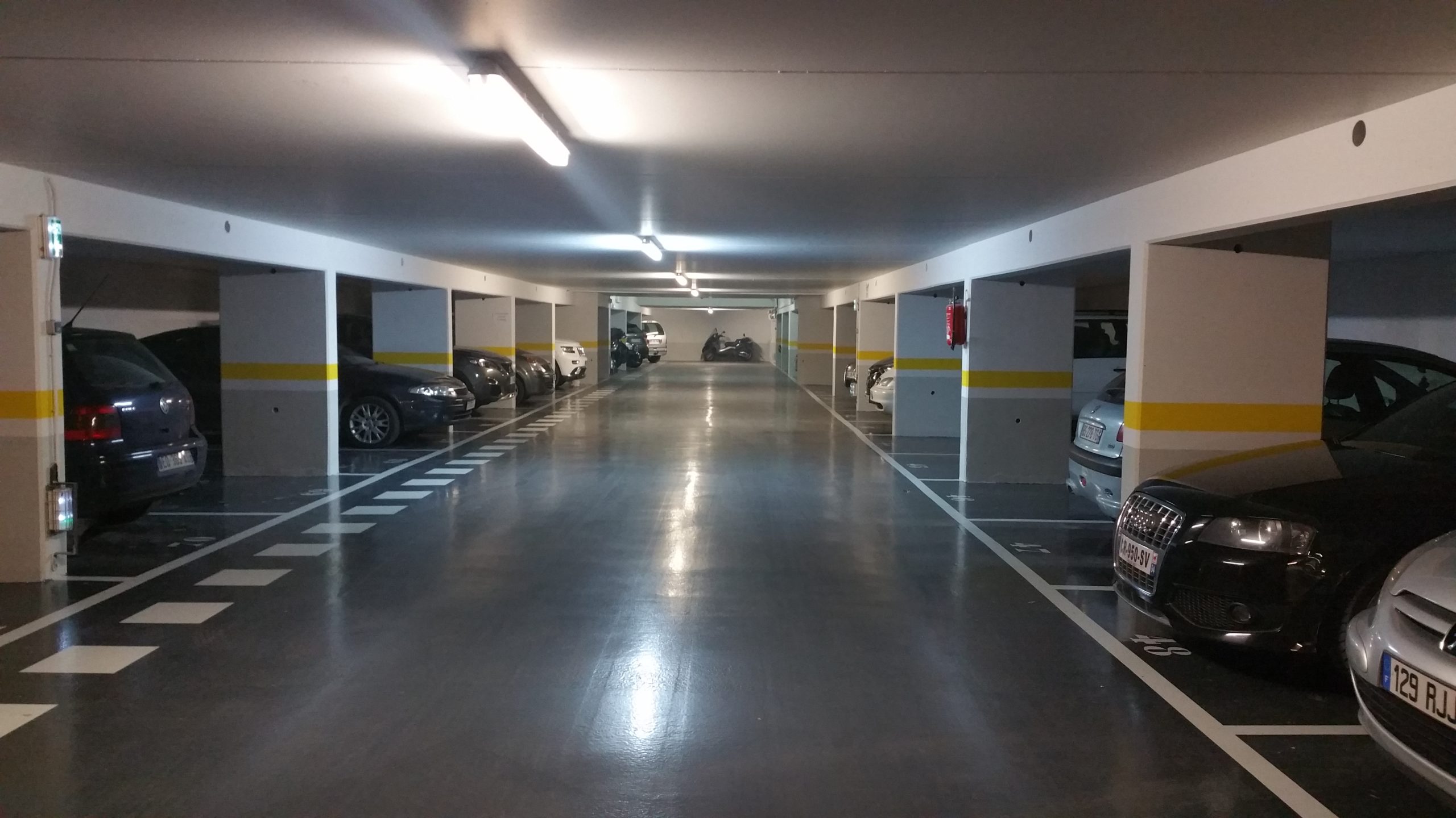 parking souterrain tours